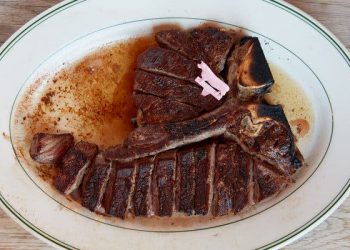 Things To Consider While Choosing A Meat Restaurant