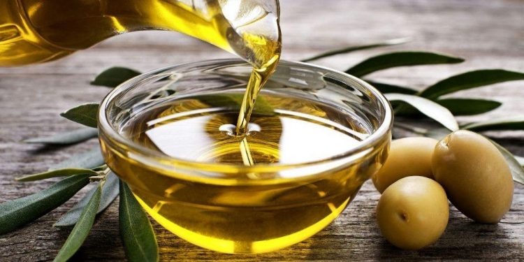 How does Olive Oil work against Diabetes 2?