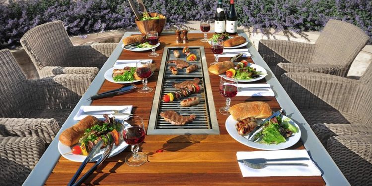 Perfectly Seared Steaks Define Excellence Within Modern Grill Dining Culture